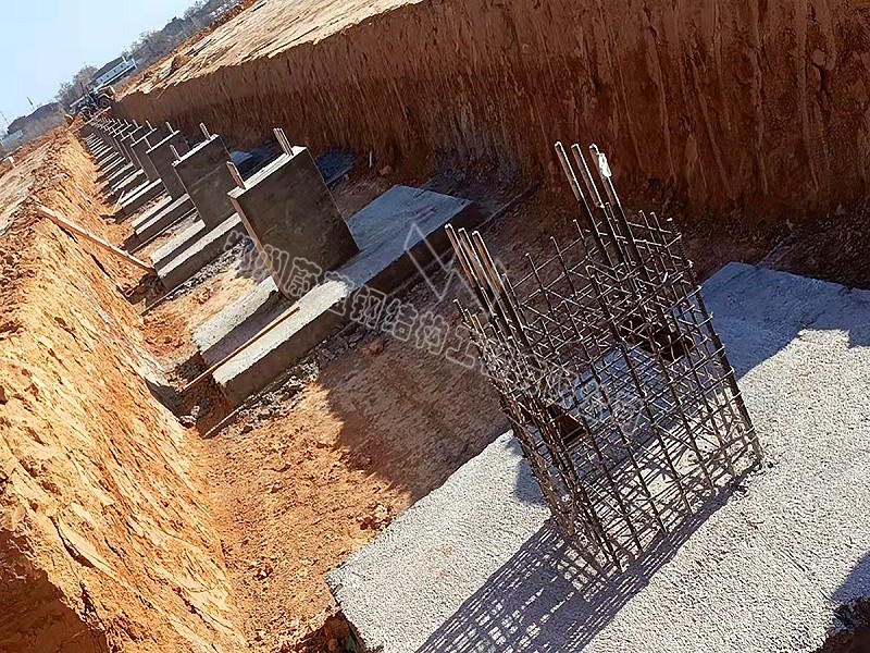 鋼結構廠房基礎施工.1