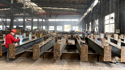 蔚藍(lán)鋼構(gòu)百科：鋼結(jié)構(gòu)廠房防腐需要注意哪些問(wèn)題